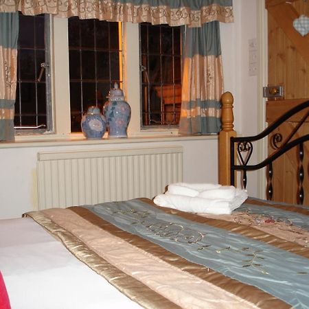 The Tollgate Inn Брадфорд на Аэвен Экстерьер фото